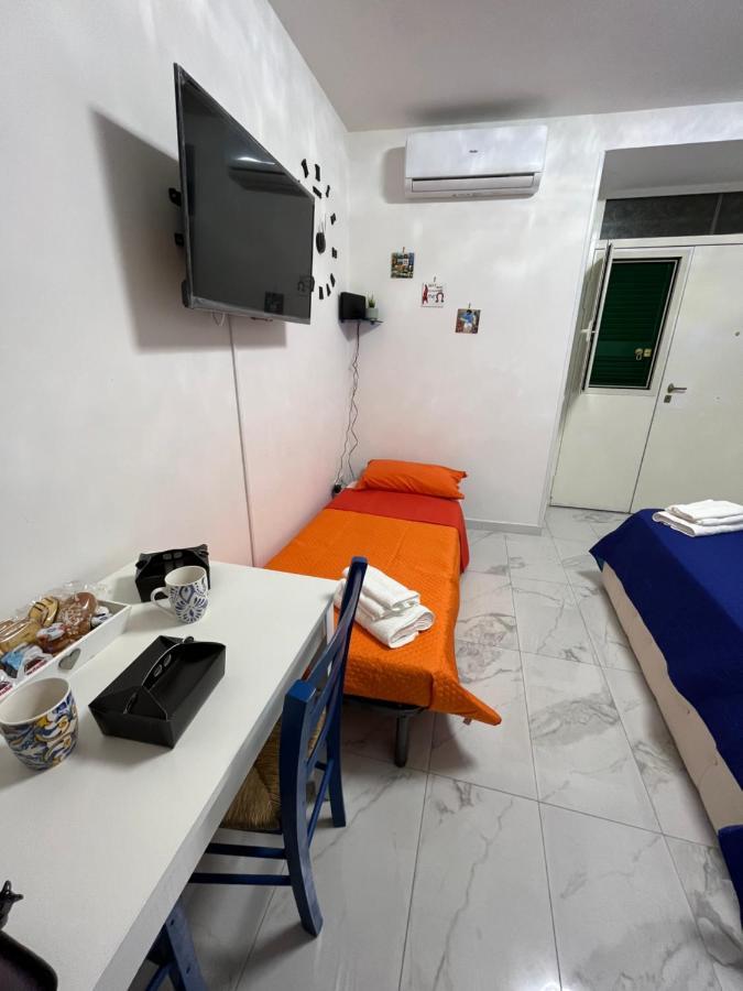 A Cas E Nanninell Apartment Napoli Exterior foto